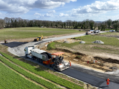 Tournage drone à Moréac dans le Morbihan (56) pour le Groupe Colas, spécialisé dans la construction et l’entretien d’infrastructures routières 